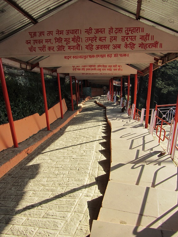 Covered walkway to Jakhu Temple in Shimla